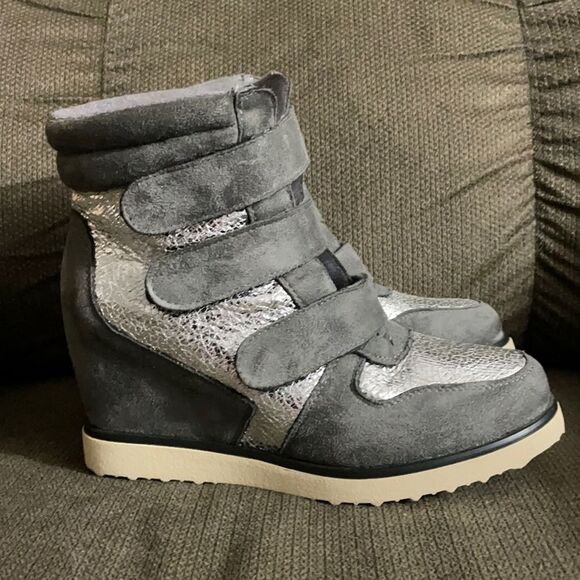 Dusto Shoes - 𝅺wedged Sneakers Silver  Grey Sz 36